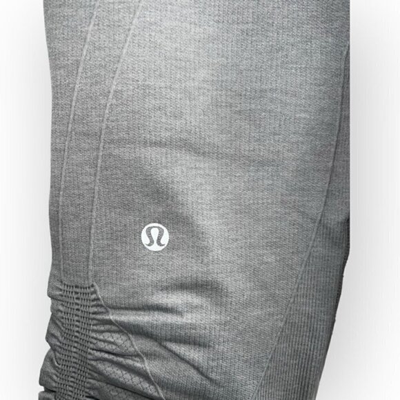Lululemon In The Flow Crop II Leggings 4 Seamless Heathered light Gray W6B41S - Picture 7 of 8